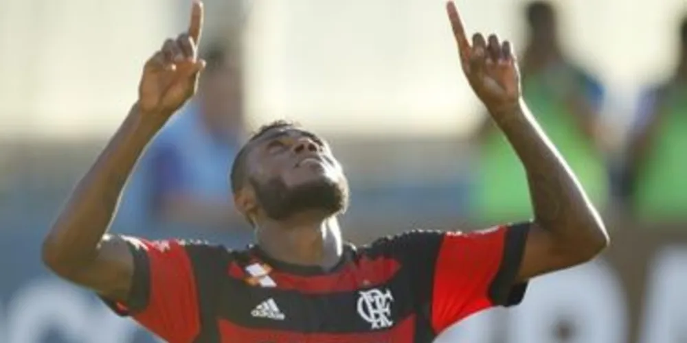 Marcelo Cirino marcou um dos gols do Fla
