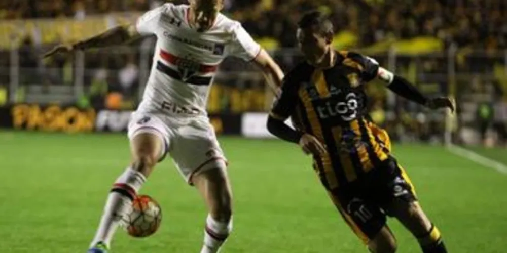 São Paulo empatou e garantiu a classificação na Libertadores