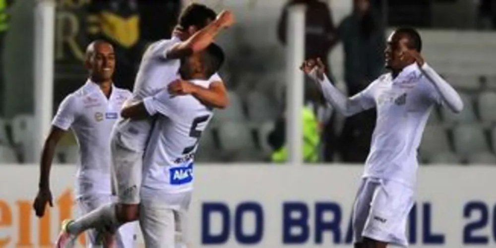 Santos marcou 3 contra a equipe do Amapá