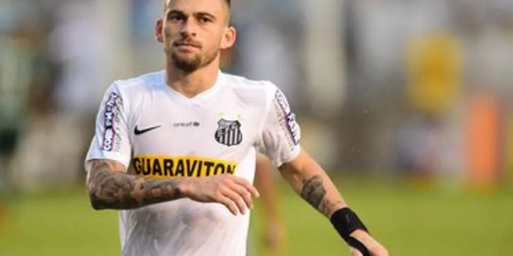Lucas Lima é uma das esperanças do Santos para conquistar o título