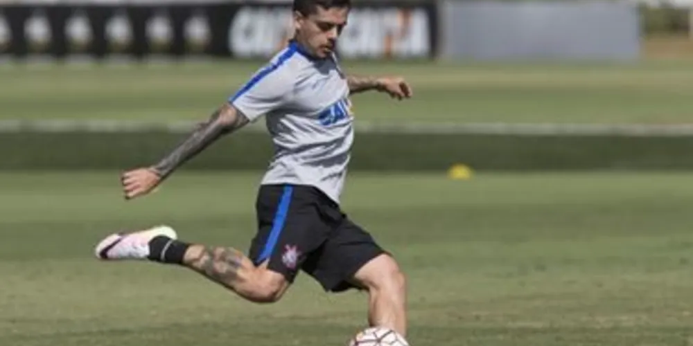 Fagner é um dos destaques do Corinthians para a temporada 2016
