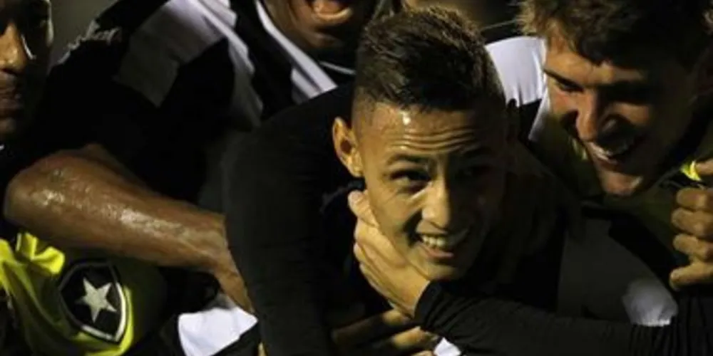 Imagem ilustrativa da imagem Atlético Paranaense é superado pelo Botafogo em Juiz de Fora