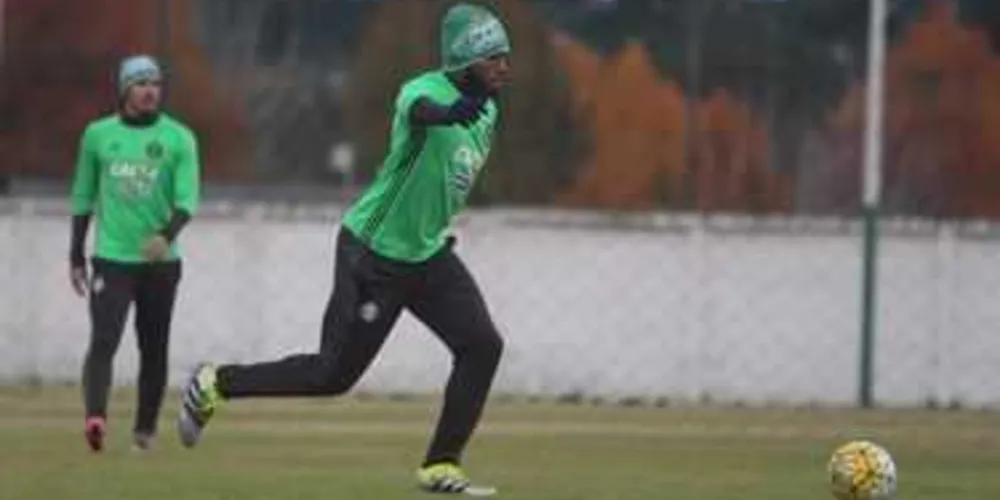 Imagem ilustrativa da imagem Coritiba recebe o vice-líder Internacional no Couto