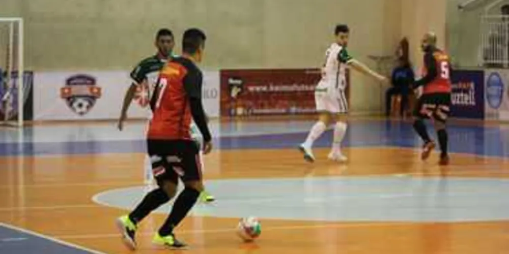 Imagem ilustrativa da imagem Keima faz 4 a 3 e volta a vencer no Oscar Pereira