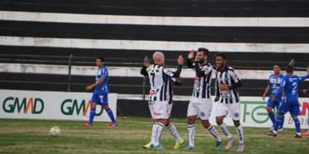 Imagem ilustrativa da imagem Operário faz cinco no Foz em jogo-treino