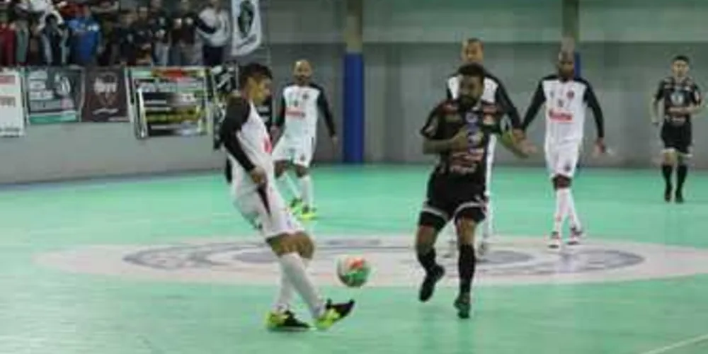 Imagem ilustrativa da imagem Keima e Caramuru ficam no empate pela Ouro