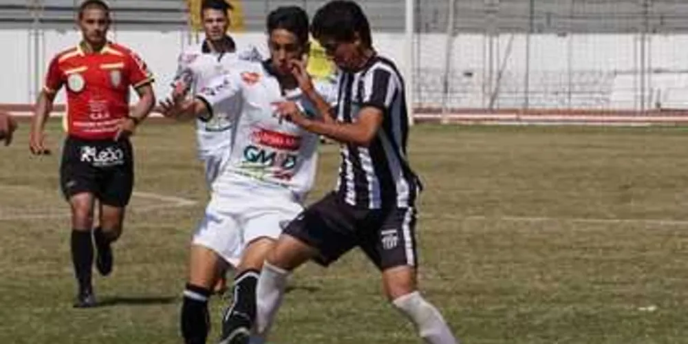 Imagem ilustrativa da imagem Operário recebe o Paranavaí pela Taça FPF