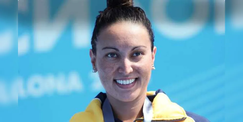 Imagem ilustrativa da imagem Poliana Okimoto é bronze na maratona aquática