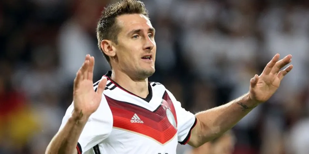 Imagem ilustrativa da imagem Klose busca recorde de Ronaldo em Copas