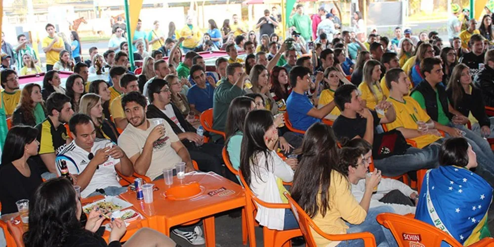 Imagem ilustrativa da imagem Veja as fotos da festa da torcida no República Campus!