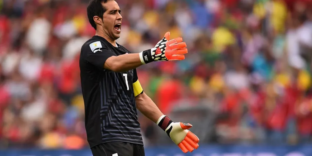 Imagem ilustrativa da imagem Barcelona assina com goleiro chileno