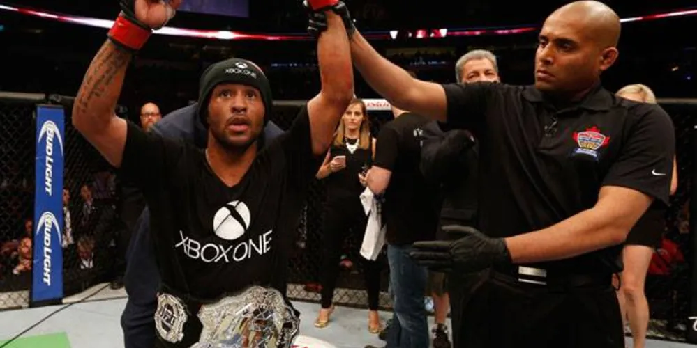 Imagem ilustrativa da imagem Demetrious Johnson vence e mantém cinturão do UFC