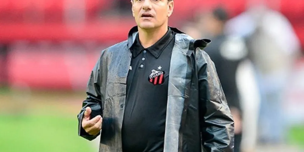 Imagem ilustrativa da imagem Técnico campeão paulista vai dirigir o Atlético-PR