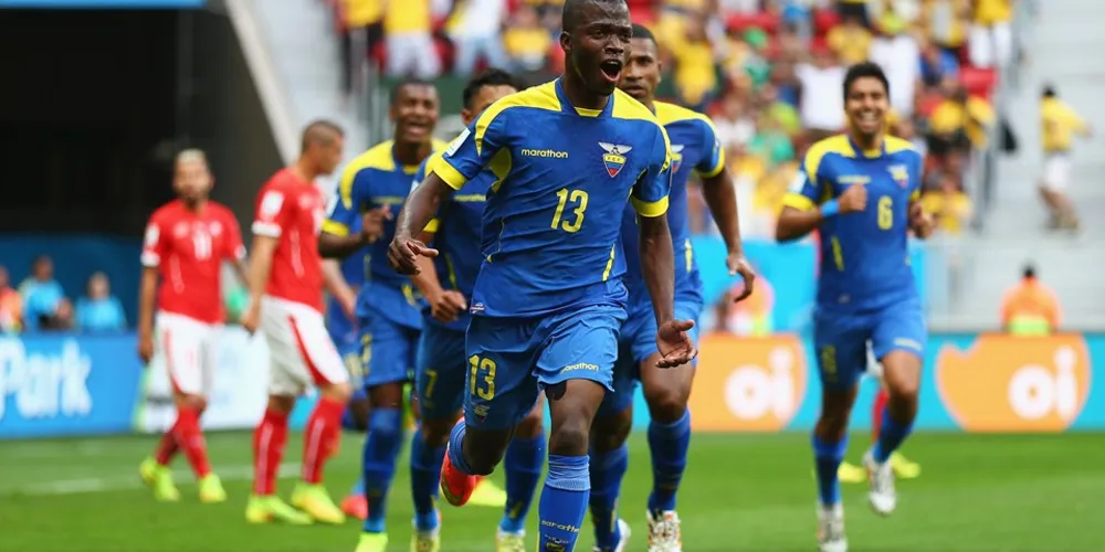 Imagem ilustrativa da imagem Honduras e Equador jogam por sobrevivência