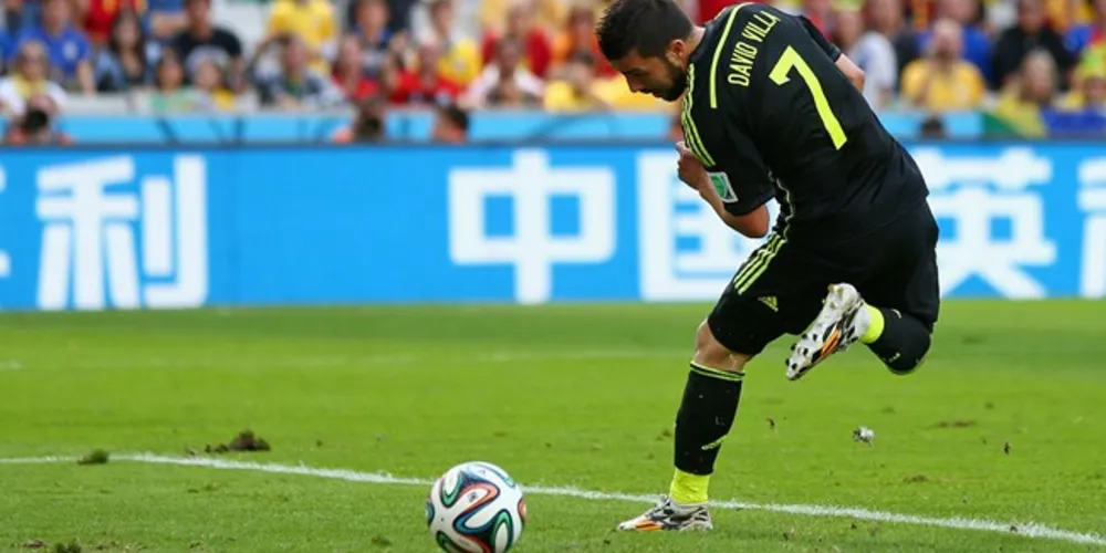 Imagem ilustrativa da imagem Na despedida da geração de ouro, Espanha vence por 3 a 0