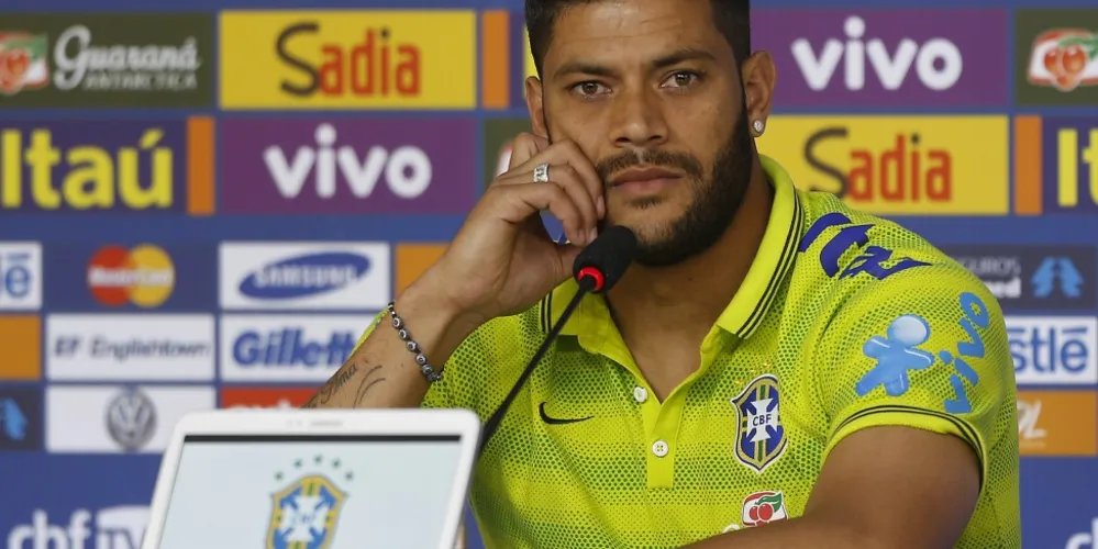 Imagem ilustrativa da imagem Felipão aguarda por Hulk até o último momento