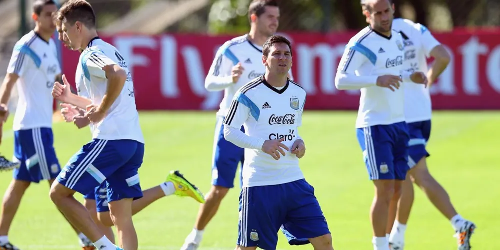 Imagem ilustrativa da imagem Pela 3ª vez, desafio de Messi é liderar Argentina na Copa