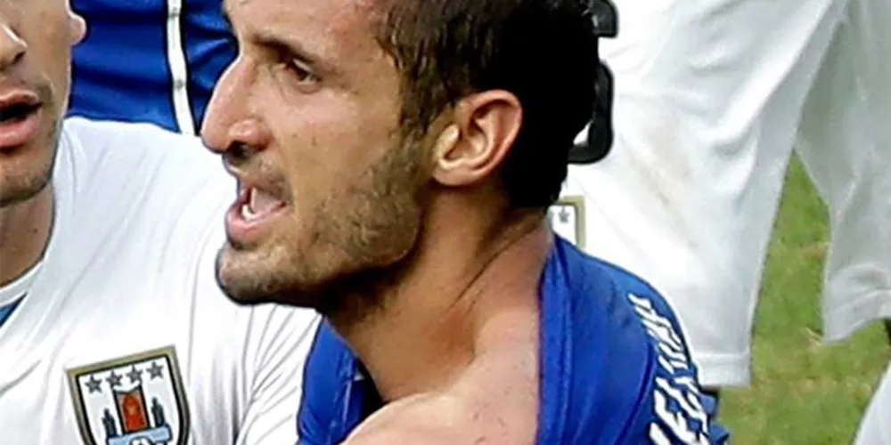 Imagem ilustrativa da imagem Suárez tem o direito de ser ouvido, diz porta-voz da Fifa