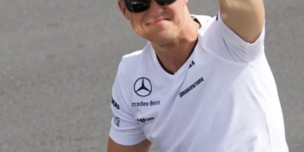 Imagem ilustrativa da imagem Schumacher sai do coma e deixa hospital, diz porta-voz