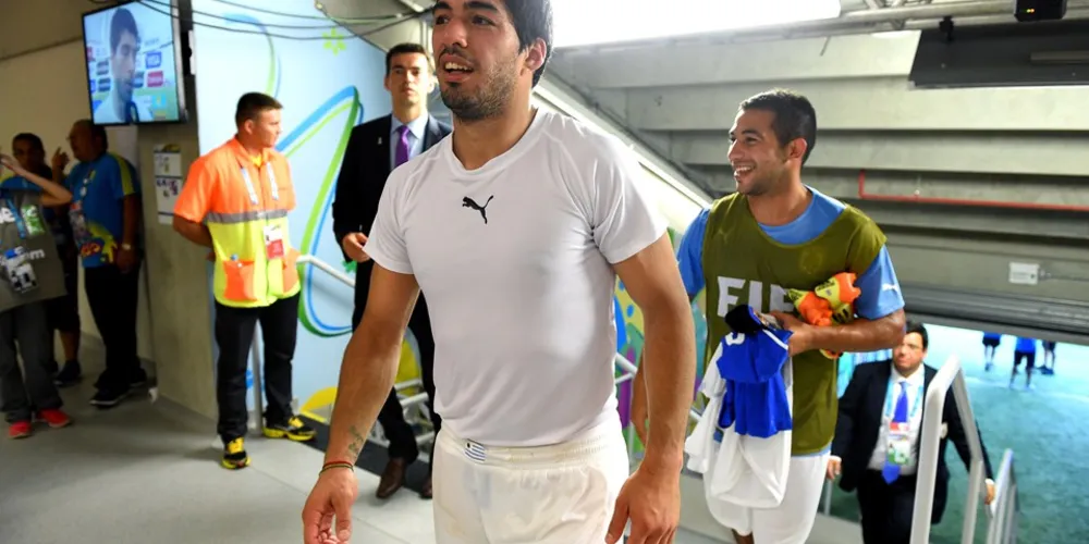 Imagem ilustrativa da imagem Uruguai avisou Fifa que irá apelar de punição de Suárez