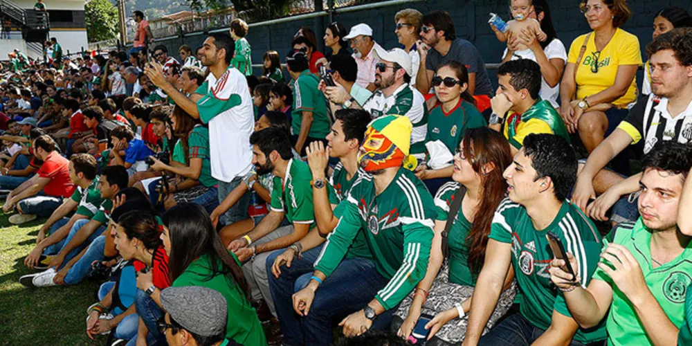 Imagem ilustrativa da imagem Ônibus mexicano quebra e time vai treinar de táxi