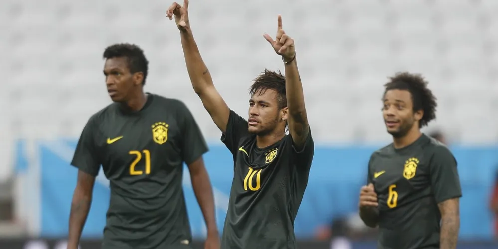 Imagem ilustrativa da imagem Seleção estreia na Copa com time campeão em 2013