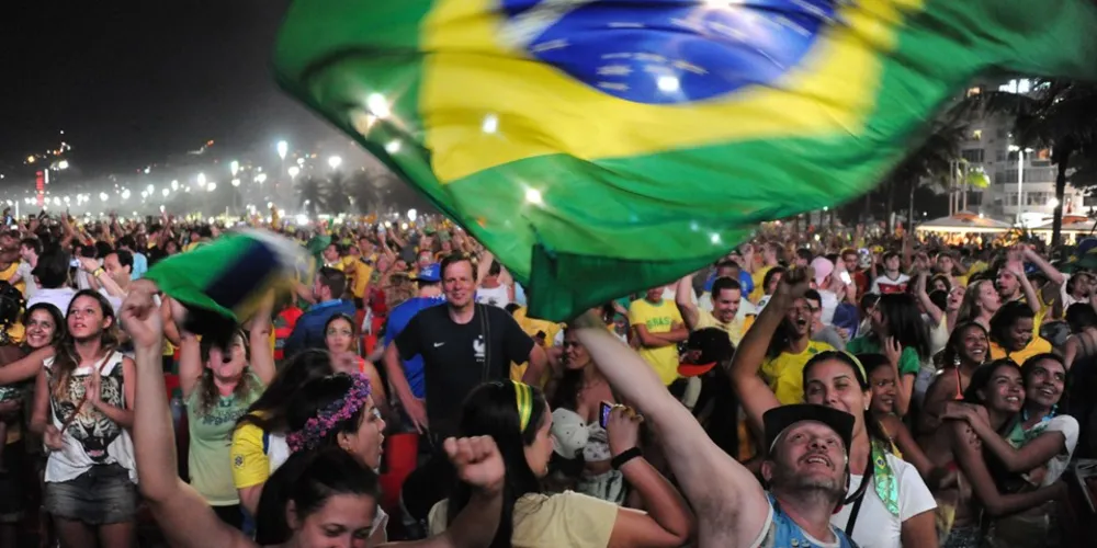 Imagem ilustrativa da imagem Torcida apresenta novos cantos durante seminifinal
