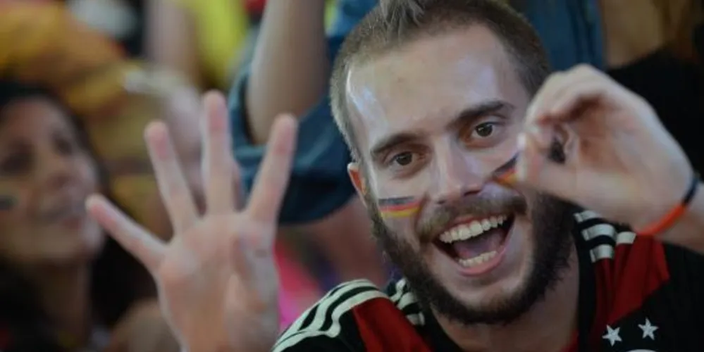 Imagem ilustrativa da imagem No Rio, alemães comemoram vitória ao som de funk