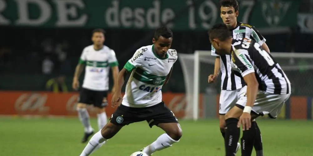 Imagem ilustrativa da imagem Coritiba perde em casa e é penúltimo colocado