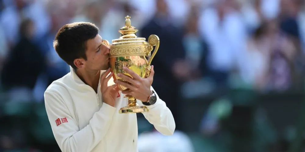 Imagem ilustrativa da imagem Djokovic vence Federer e volta a ser o número 1