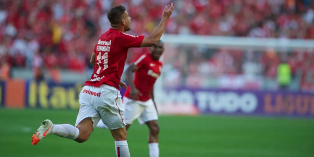 Imagem ilustrativa da imagem Inter goleia Flamengo por 4 a 0 e se aproxima do G4