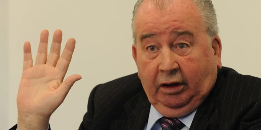 Imagem ilustrativa da imagem Vice-presidente da Fifa morre aos 82 anos em Buenos Aires