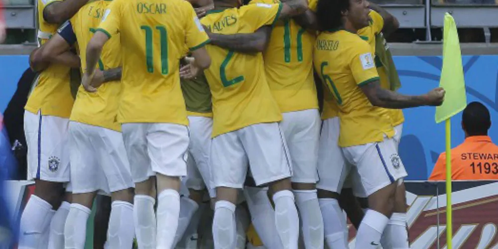 Imagem ilustrativa da imagem Brasil jogará de camisa amarela e calção branco