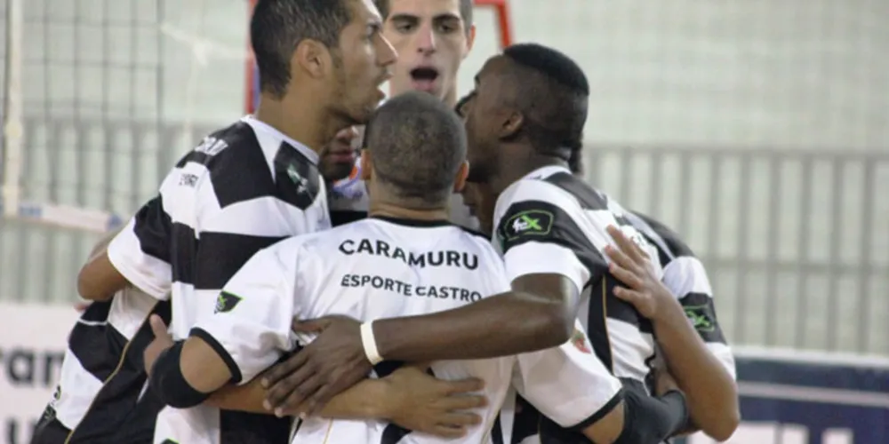 Imagem ilustrativa da imagem Caramuru Vôlei garante vaga na decisão do Estadual