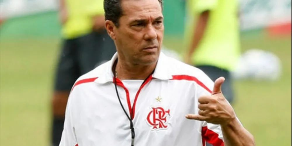 Imagem ilustrativa da imagem Flamengo anuncia contratação de Vanderlei Luxemburgo