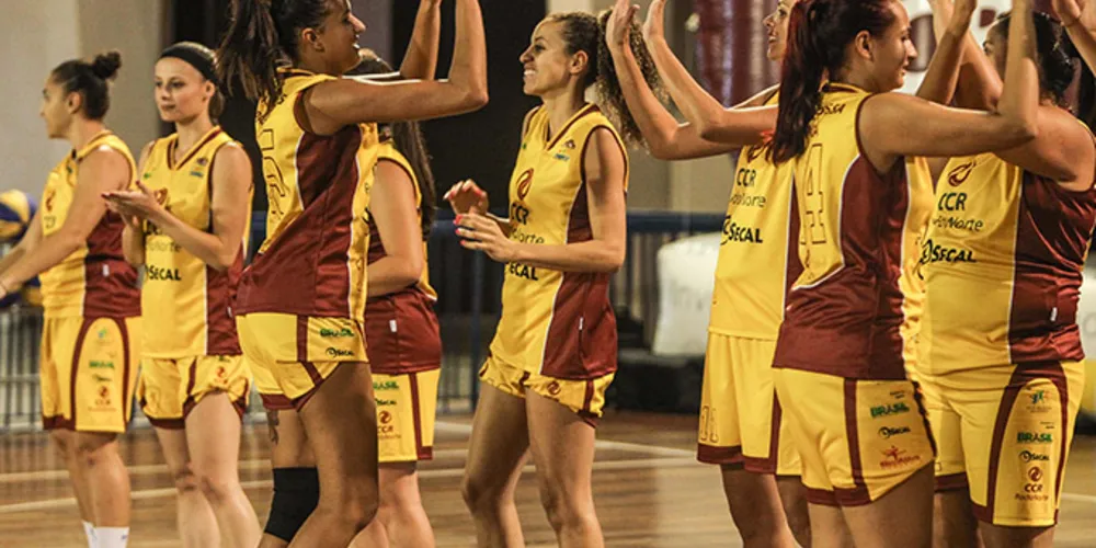 Imagem ilustrativa da imagem NBPG feminino duela com time de Foz hoje