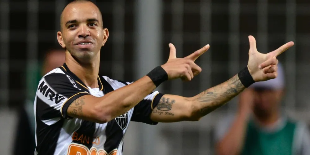 Imagem ilustrativa da imagem Diego Tardelli garante a vitória do Galo 