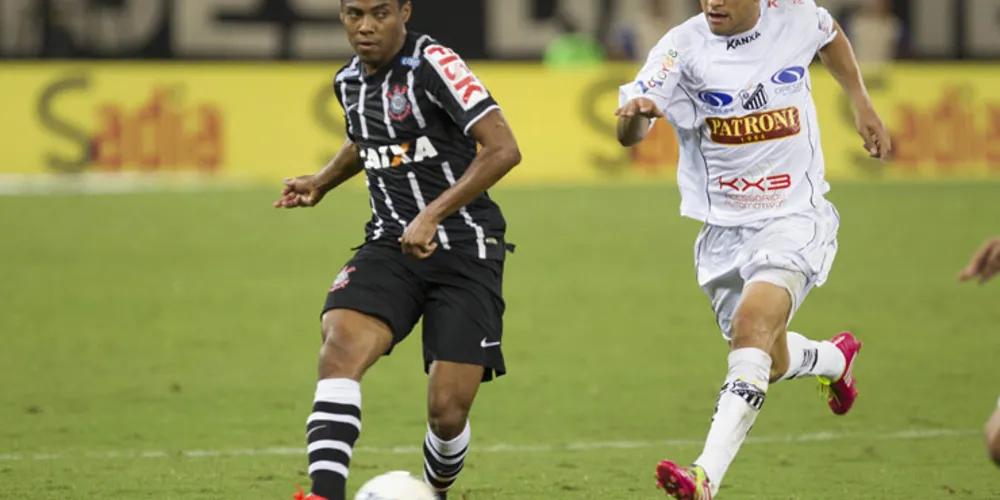Imagem ilustrativa da imagem Bragantino surpreende e vence o Corinthians