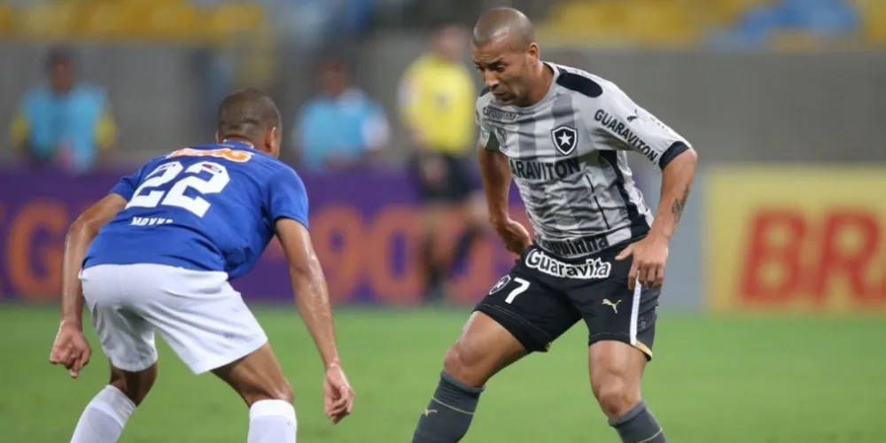 Imagem ilustrativa da imagem Cruzeiro e Botafogo empatam no Maracanã