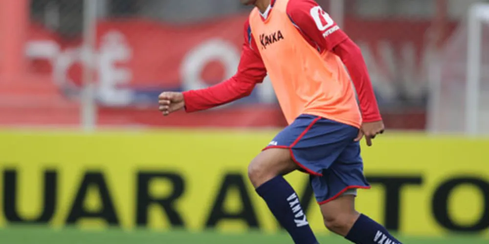 Imagem ilustrativa da imagem Jogadores do Paraná revelam atrasos nos salários e pedem apoio