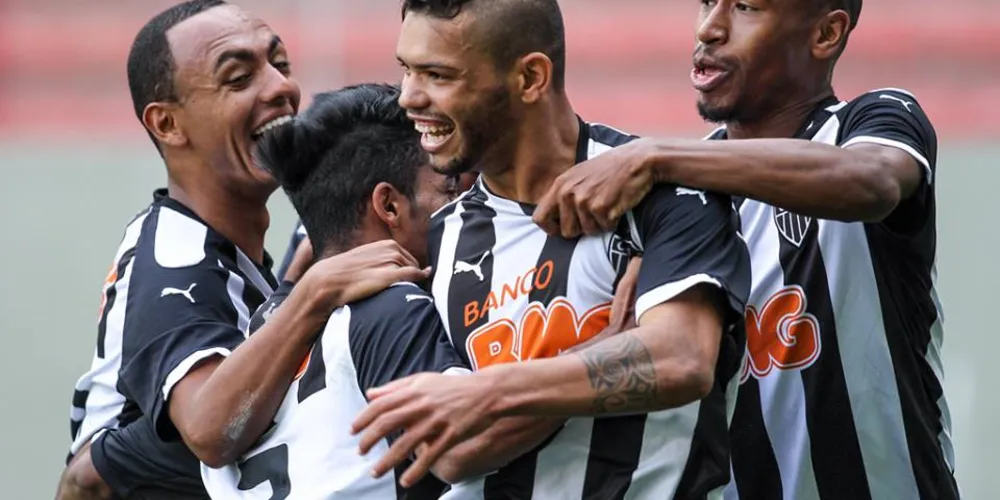 Imagem ilustrativa da imagem Atlético-MG vence o Cruzeiro com gol aos 45 minutos do 2º tempo