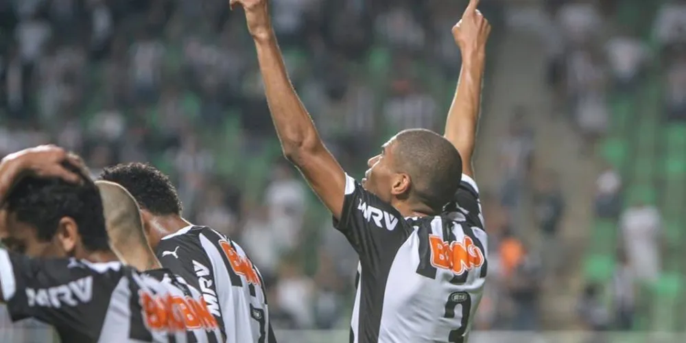 Imagem ilustrativa da imagem Atlético-MG vence o Botafogo em BH e afunda o alvinegro