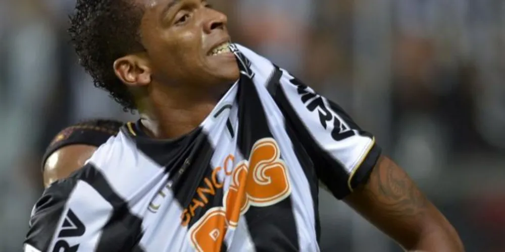 Imagem ilustrativa da imagem Atlético MG enfrenta o Grêmio sem o atacante Jô