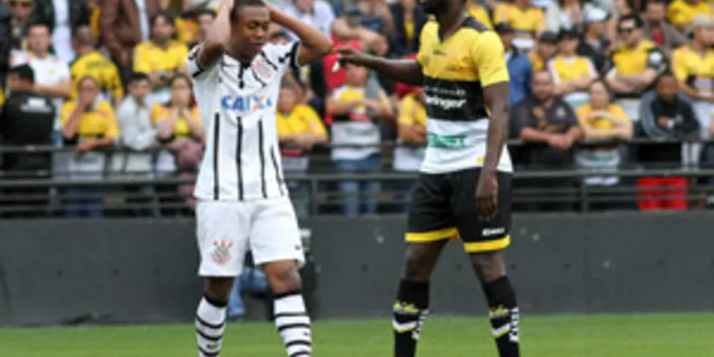 Imagem ilustrativa da imagem Desfalcado, Corinthians empata e continua longe do topo do Brasileiro