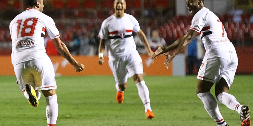 Imagem ilustrativa da imagem Maicon acalma Muricy e põe São Paulo na 2ª posição