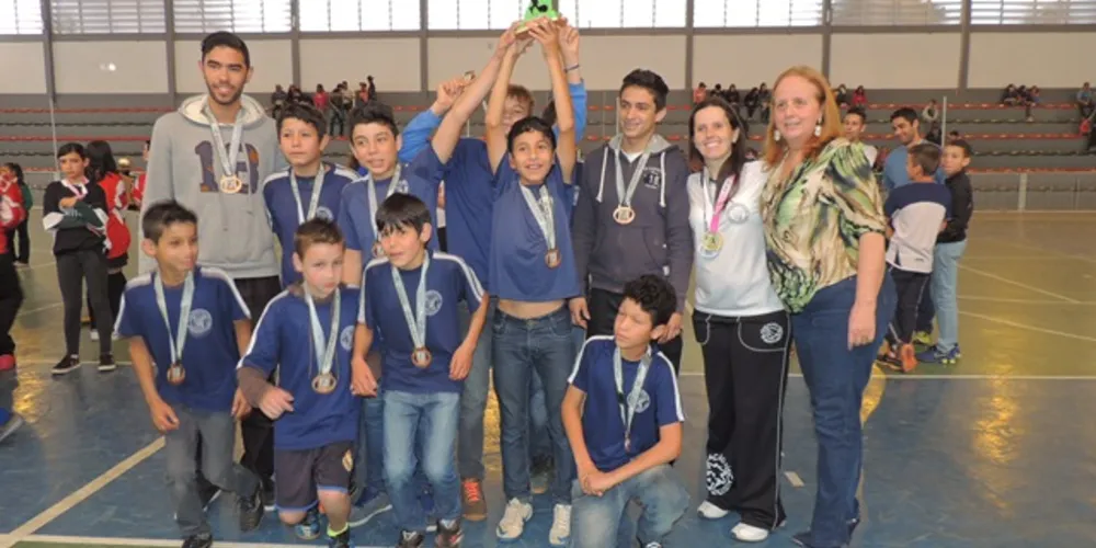 Imagem ilustrativa da imagem 5ª Copa Mirim de Futsal premia vencedores
