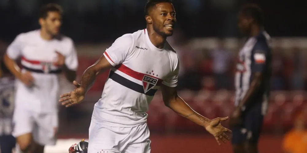 Imagem ilustrativa da imagem São Paulo sai na frente do Emelec na Sul-Americana