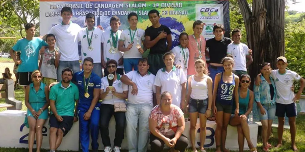 Imagem ilustrativa da imagem Tibagi conquista 17 medalhas da Copa Brasil de Canoagem