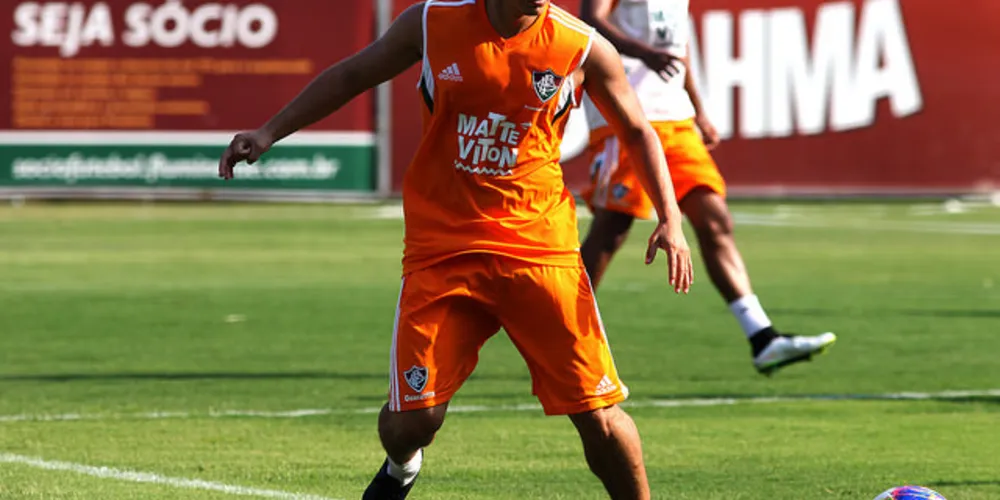 Imagem ilustrativa da imagem Fluminense aceita proposta e Conca deve sair