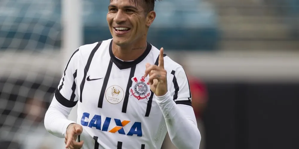 Imagem ilustrativa da imagem Guerrero faz dois e Corinthians bate Leverkusen